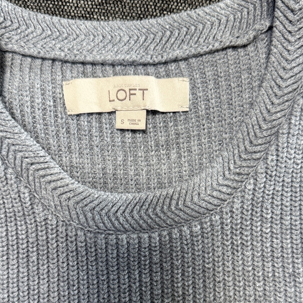 LOFT Women's Light Gray Knit Tank Top - Picture 3 of 3